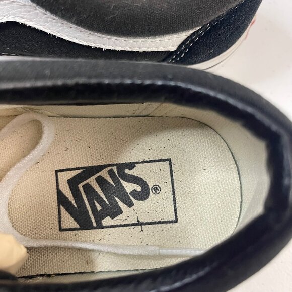 Vans Old Skool Black & White Size Boys 5.5  Women 7.0 Canvas Sneakers - Picture 8 of 12